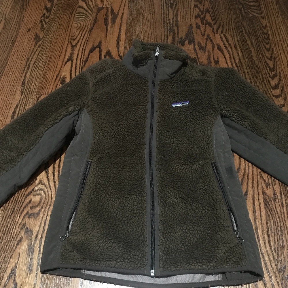 Brown Patagonia fleece